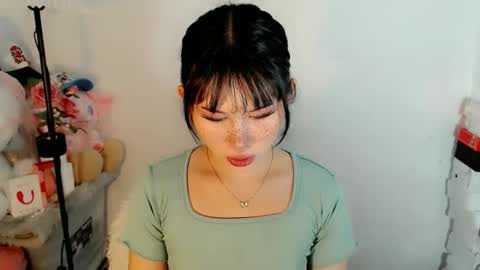 PrettyElla online show from December 14, 3:35 am