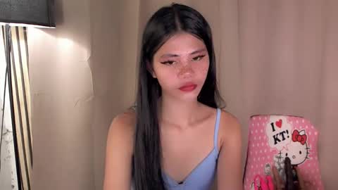 Vivian online show from May 22, 1:56 am