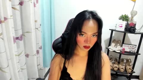 Snapshot of yourfiercequeenalexia chatting on December 13, 12:31 am Alexia online show from December 13, 12:31 am