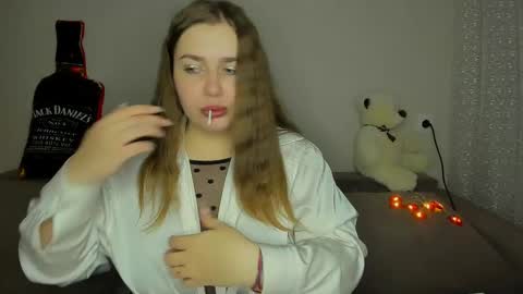 Snapshot of yourgem__ chatting on February 24, 5:09 pm yourgem__ online show from February 24, 5:09 pm