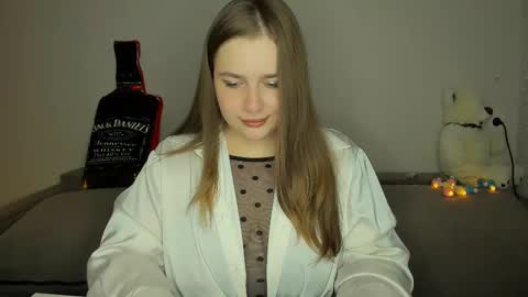 Snapshot of yourgem__ chatting on February 5, 7:10 pm yourgem__ online show from February 5, 7:10 pm