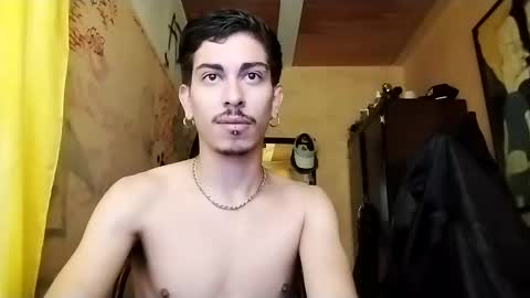 Snapshot of yourgodzeus chatting on January 6, 7:56 pm yourgodzeus online show from January 6, 7:56 pm