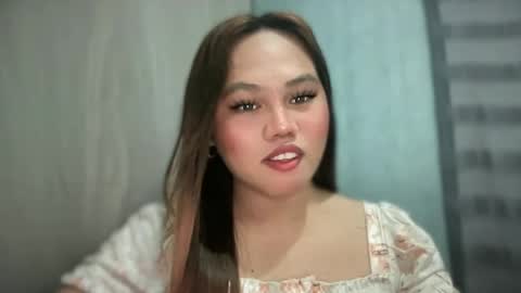 yourhotgirl_lyn online show from June 28, 12:23 pm
