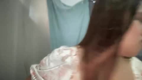yourhotgirl_lyn online show from June 27, 7:36 am
