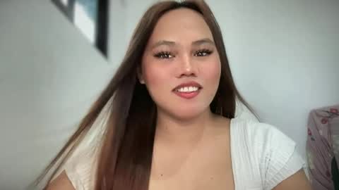 yourhotgirl_lyn online show from June 17, 8:08 am