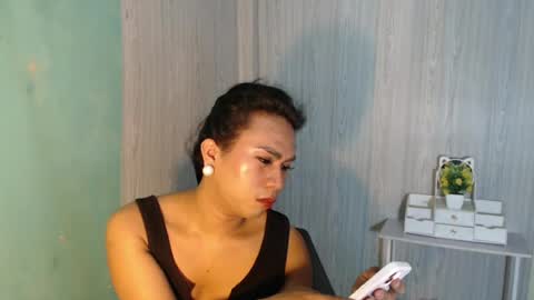 Mauie  online show from July 24, 2:09 am