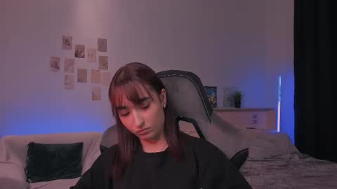 Jully online show from October 20, 6:46 pm