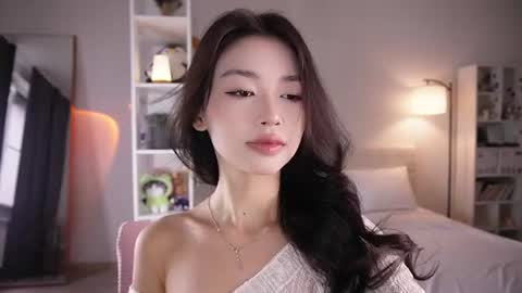 yourlittlesunrise_ online show from July 5, 5:36 am