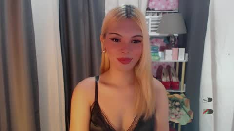 KYLIE MORE online show from June 24, 6:31 am