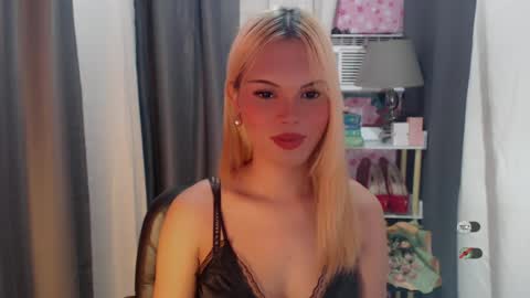KYLIE MORE online show from June 27, 7:14 am