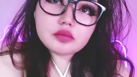 Amina online show from August 1, 7:04 pm