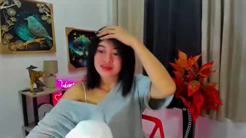 Trish online show from February 24, 6:44 pm