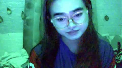yourprincessthea online show from February 3, 6:22 am