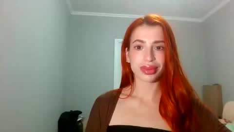 babyJuli online show from November 25, 3:22 pm