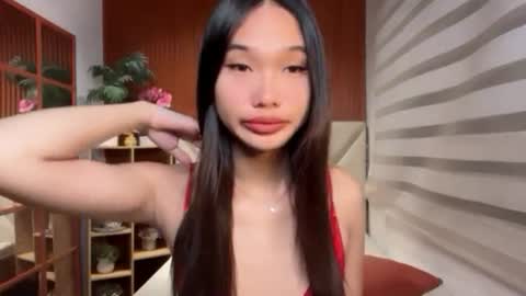 yoursluttyashxx online show from July 26, 11:13 pm