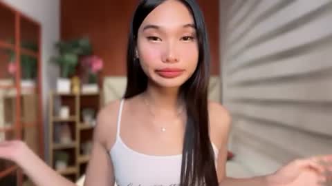 yoursluttyashxx online show from July 30, 5:41 am