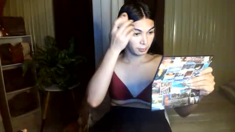 yoursubmissive_larah online show from June 15, 2:20 pm