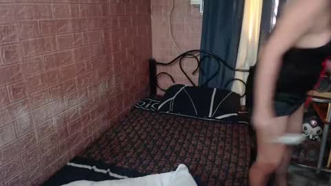 YourDreamgirl  online show from May 3, 11:00 pm
