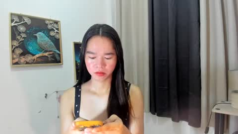 yourtinybunny online show from August 1, 1:02 pm
