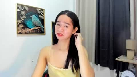 yourtinybunny online show from June 13, 12:04 pm
