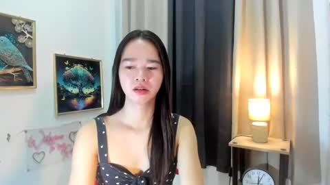 yourtinybunny online show from July 26, 10:35 am