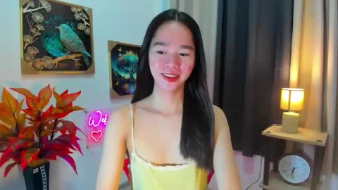 yourtinybunny online show from April 28, 10:30 am