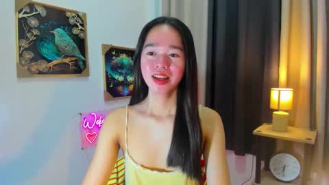 yourtinybunny online show from April 29, 10:31 am