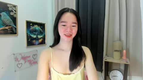 yourtinybunny online show from June 28, 10:11 am