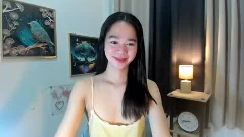 yourtinybunny online show from June 24, 10:55 am