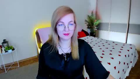 Alice online show from June 15, 9:23 am