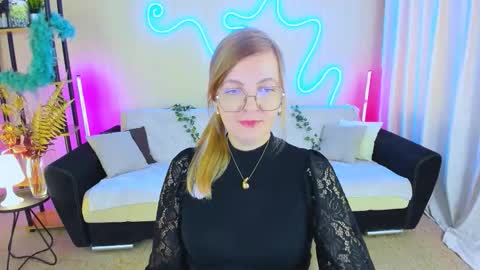 Alice online show from October 4, 10:13 am