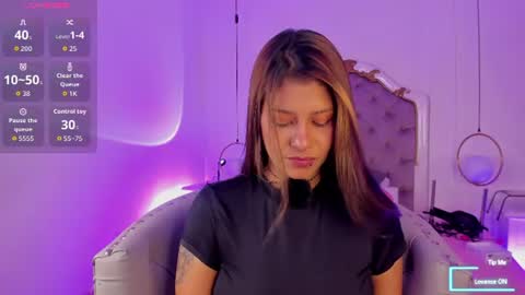 Val online show from June 30, 8:18 pm