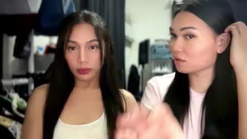 yrdrmgrl_jennie26 online show from February 8, 8:45 pm