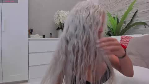 Crazy P online show from July 23, 6:44 am