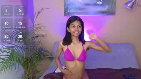 yuliethpetite online show from July 1, 11:52 am