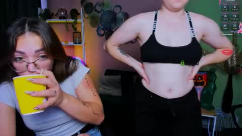 Snapshot of yume_sakura_ chatting on October 17, 8:07 am yume_sakura_ online show from October 17, 8:07 am