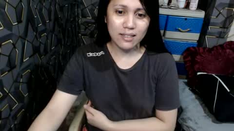 yumi online show from September 9, 10:32 pm