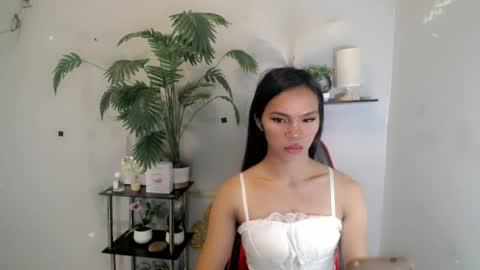 CALL ME YUMLEXX online show from July 7, 5:09 am