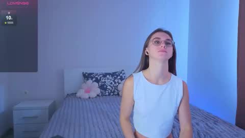 Yumi online show from September 15, 5:09 am