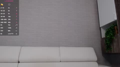 you babe online show from November 25, 8:02 am