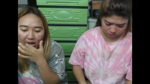 Snapshot of yummy_chesca chatting on October 1, 3:49 am yummy chesca online show from October 1, 3:49 am