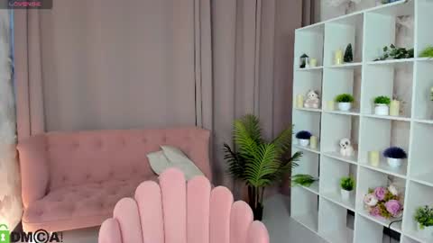 Cindey online show from August 2, 3:52 am