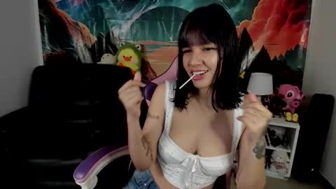 Yuna online show from May 4, 2:56 pm