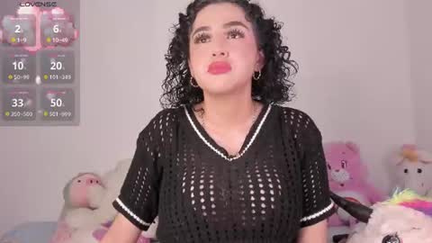 yunahott_ online show from June 29, 5:59 am