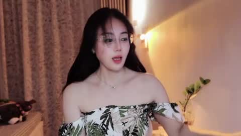 YunEr online show from August 4, 2:46 pm