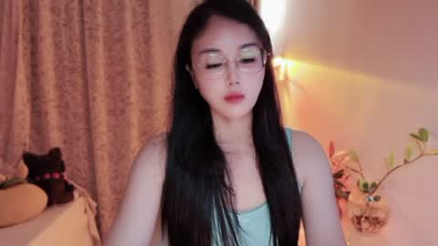 YunEr online show from July 14, 2:33 pm