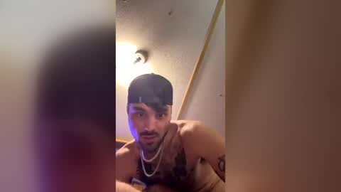 yung_freak1 online show from July 9, 4:05 am