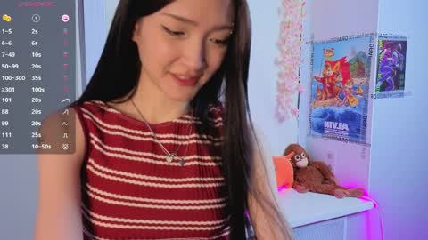 yung_leana online show from May 4, 6:36 pm