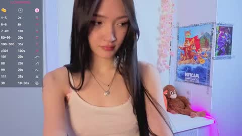 yung_leana online show from April 30, 6:24 pm
