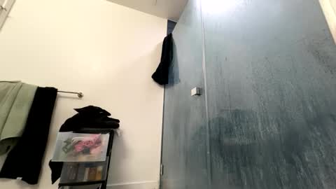 BbyTSSLut online show from March 17, 6:18 am